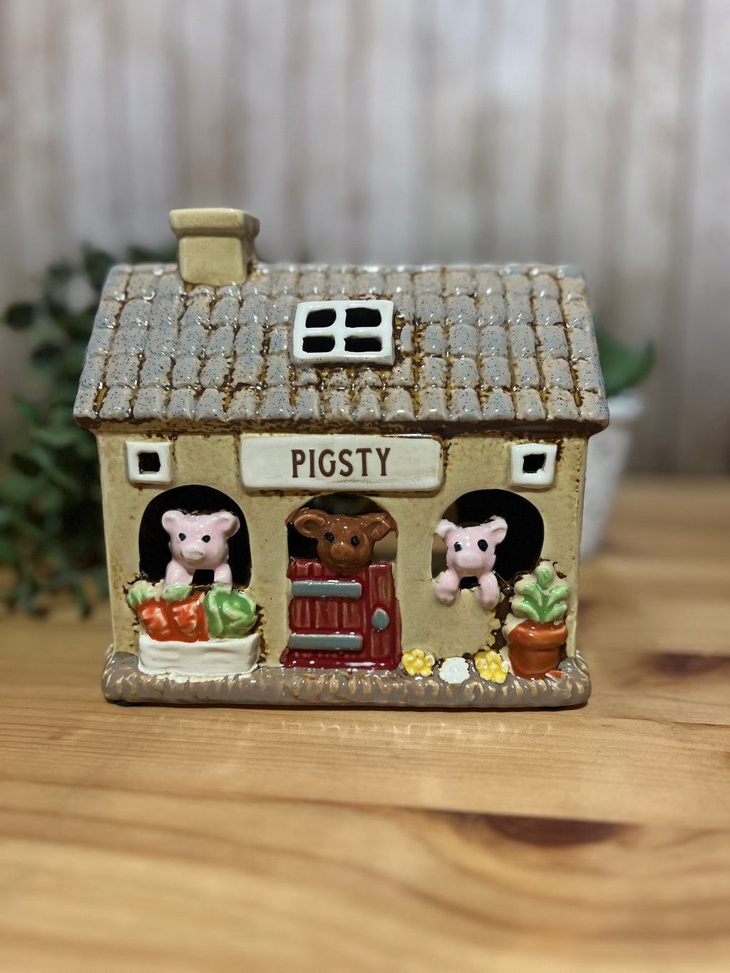 Pigsty Themed Ceramic Tea Light Holder 3 piglets Looking Out