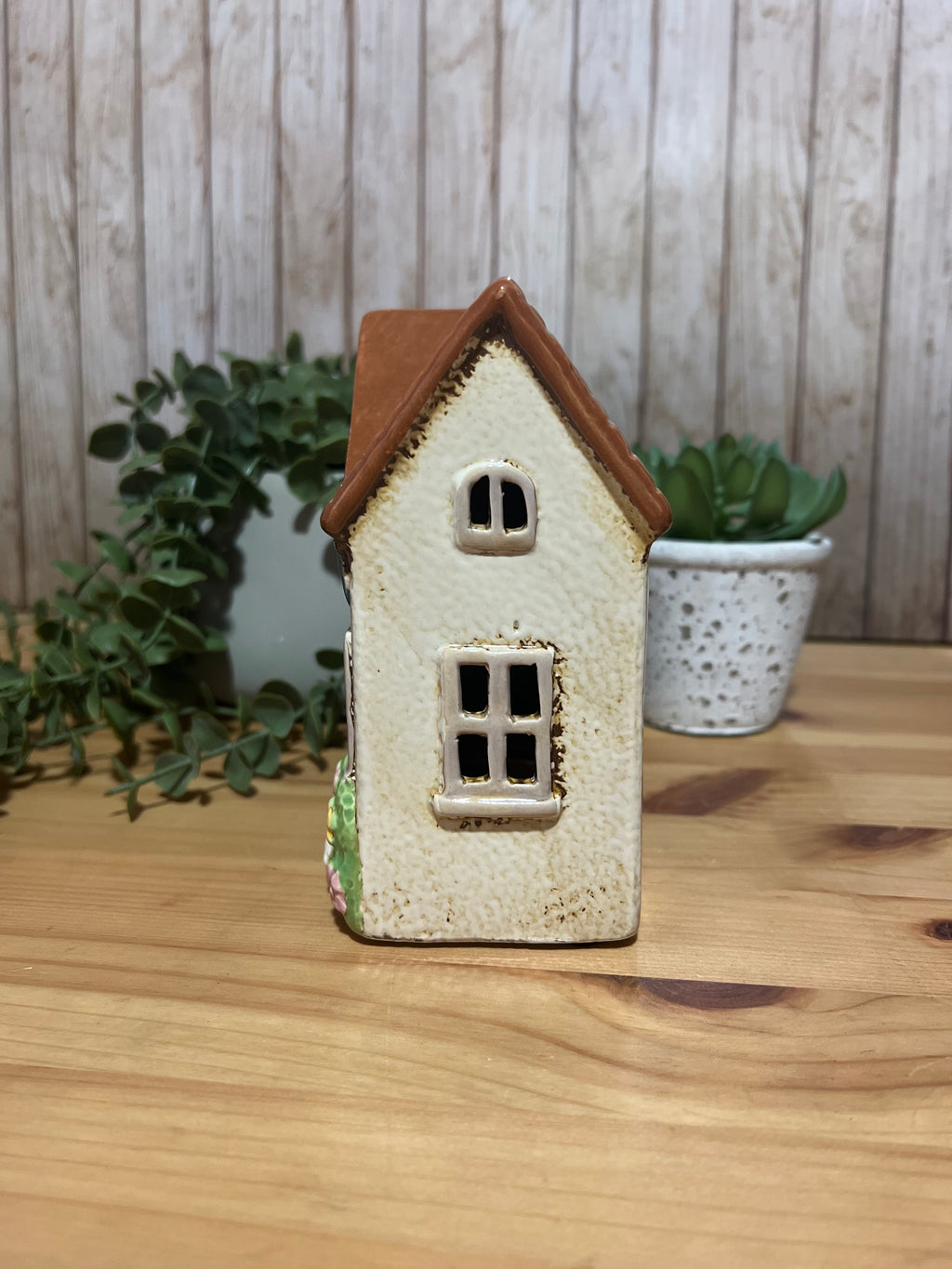 Village Hall Themed Glazed Ceramic Tea Light Holder