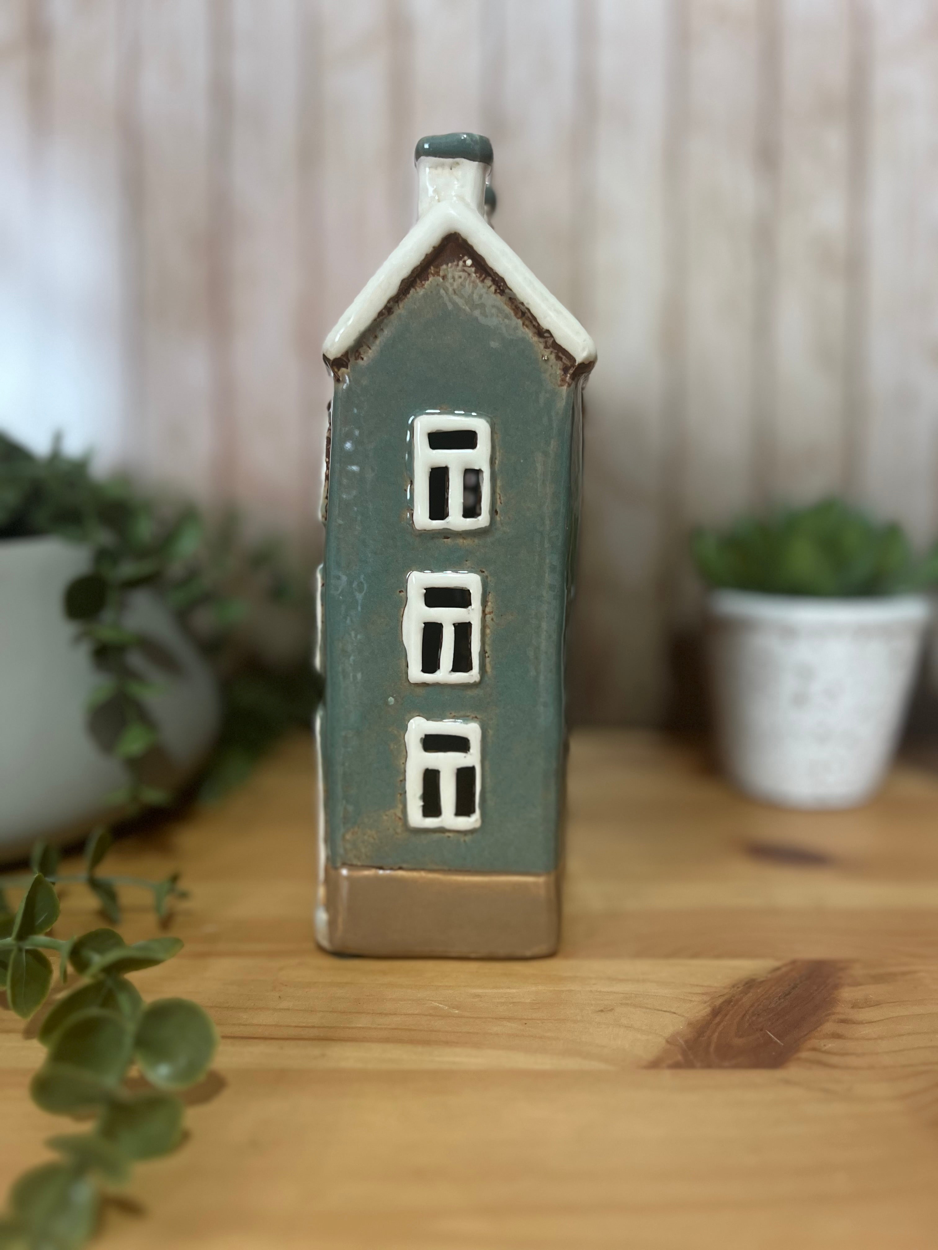 3 House in a Row Glazed Ceramic Tea Light Holder House