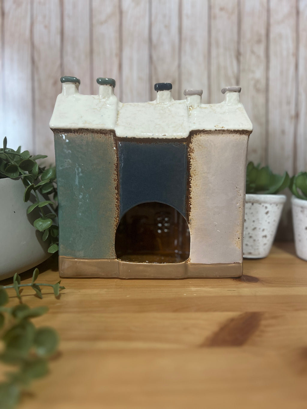 3 House in a Row Glazed Ceramic Tea Light Holder House