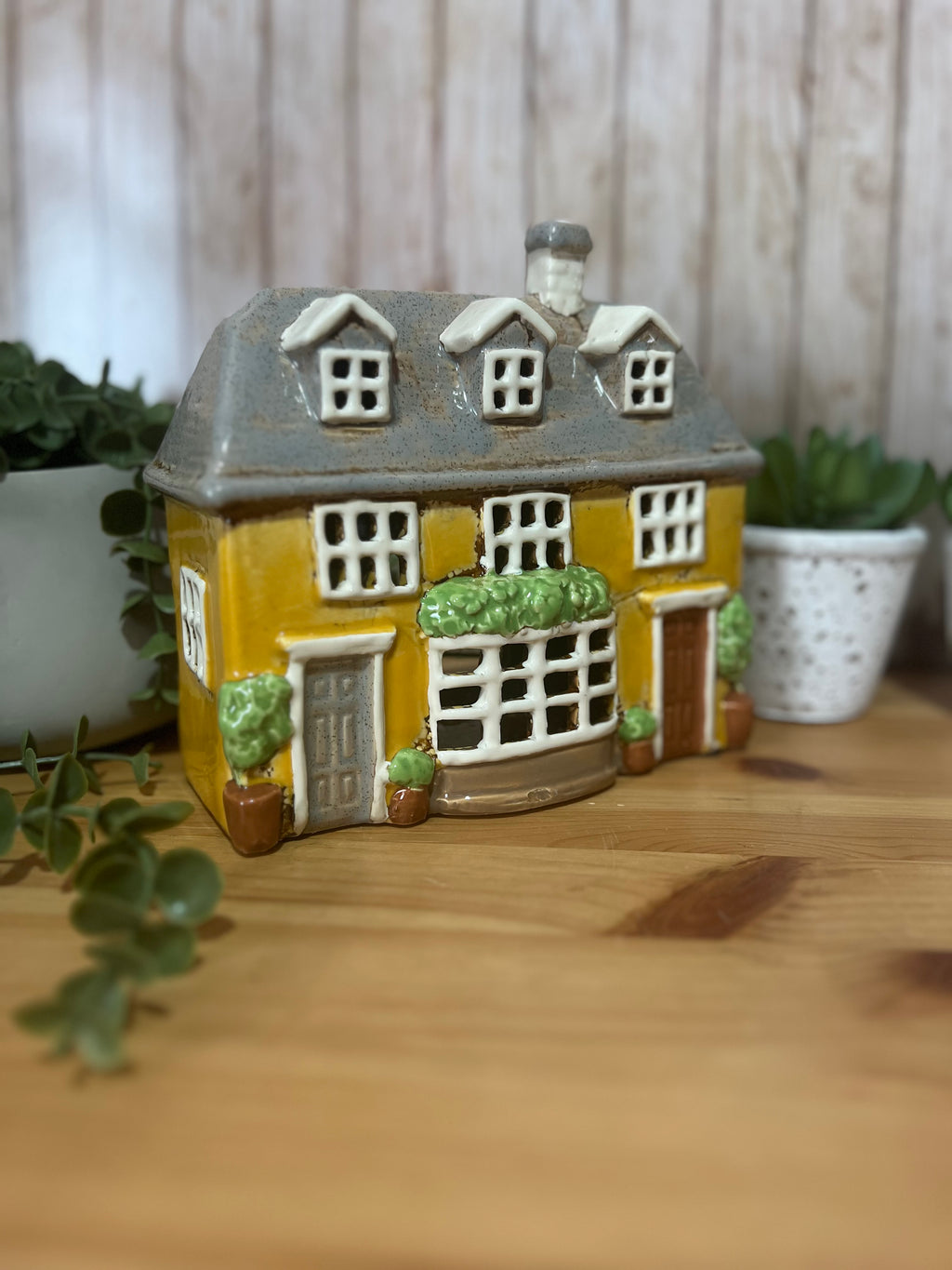 3 Dorma Bay Window Glazed Ceramic Tea Light Holder House