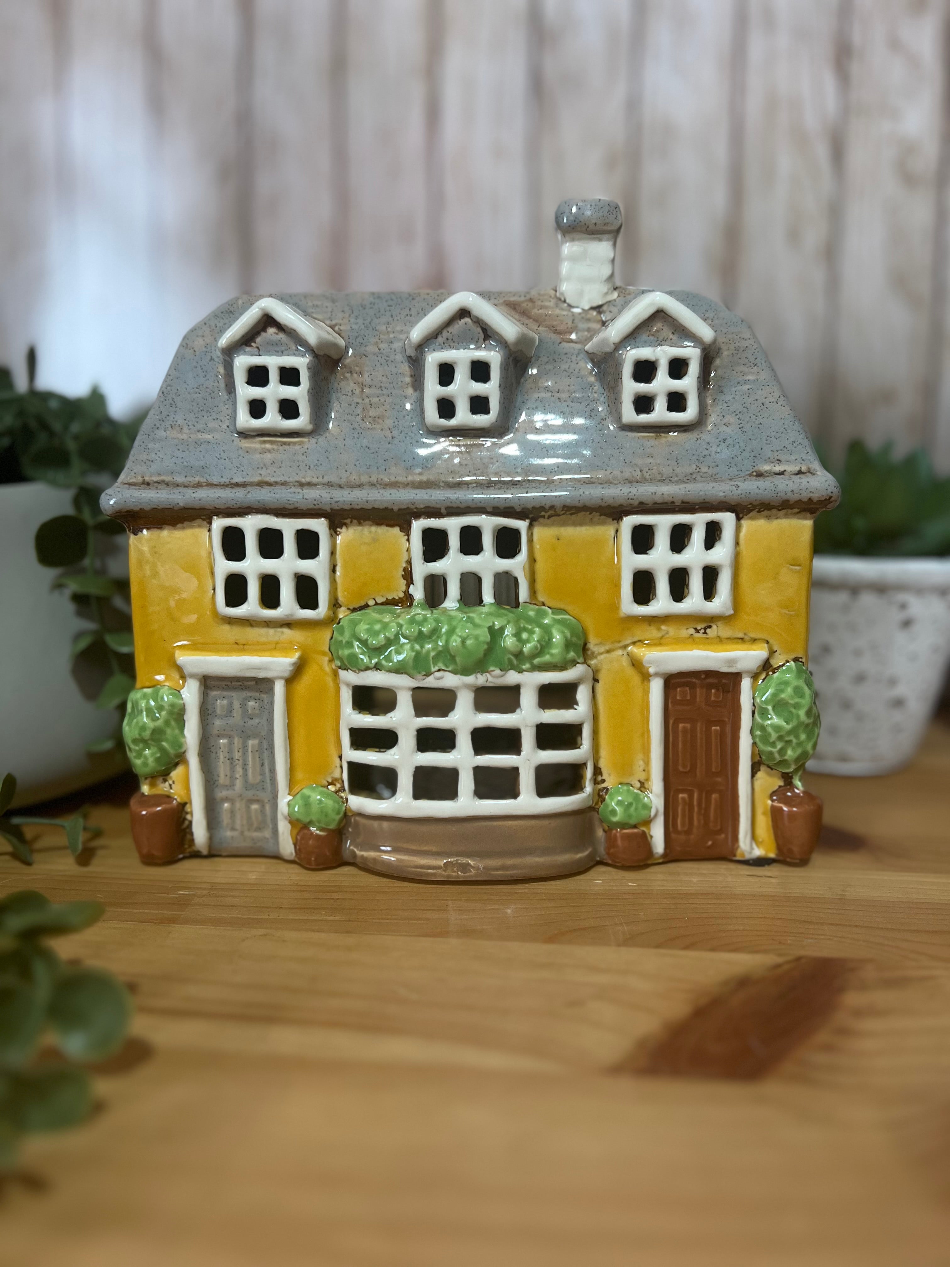 3 Dorma Bay Window Glazed Ceramic Tea Light Holder House