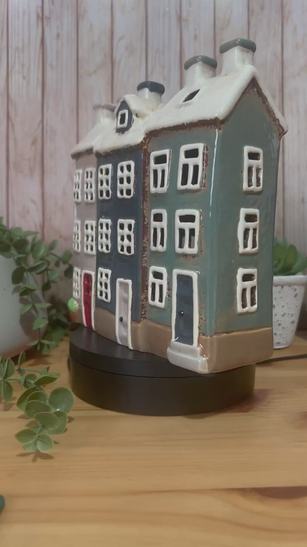 3 House in a Row Glazed Ceramic Tea Light Holder House