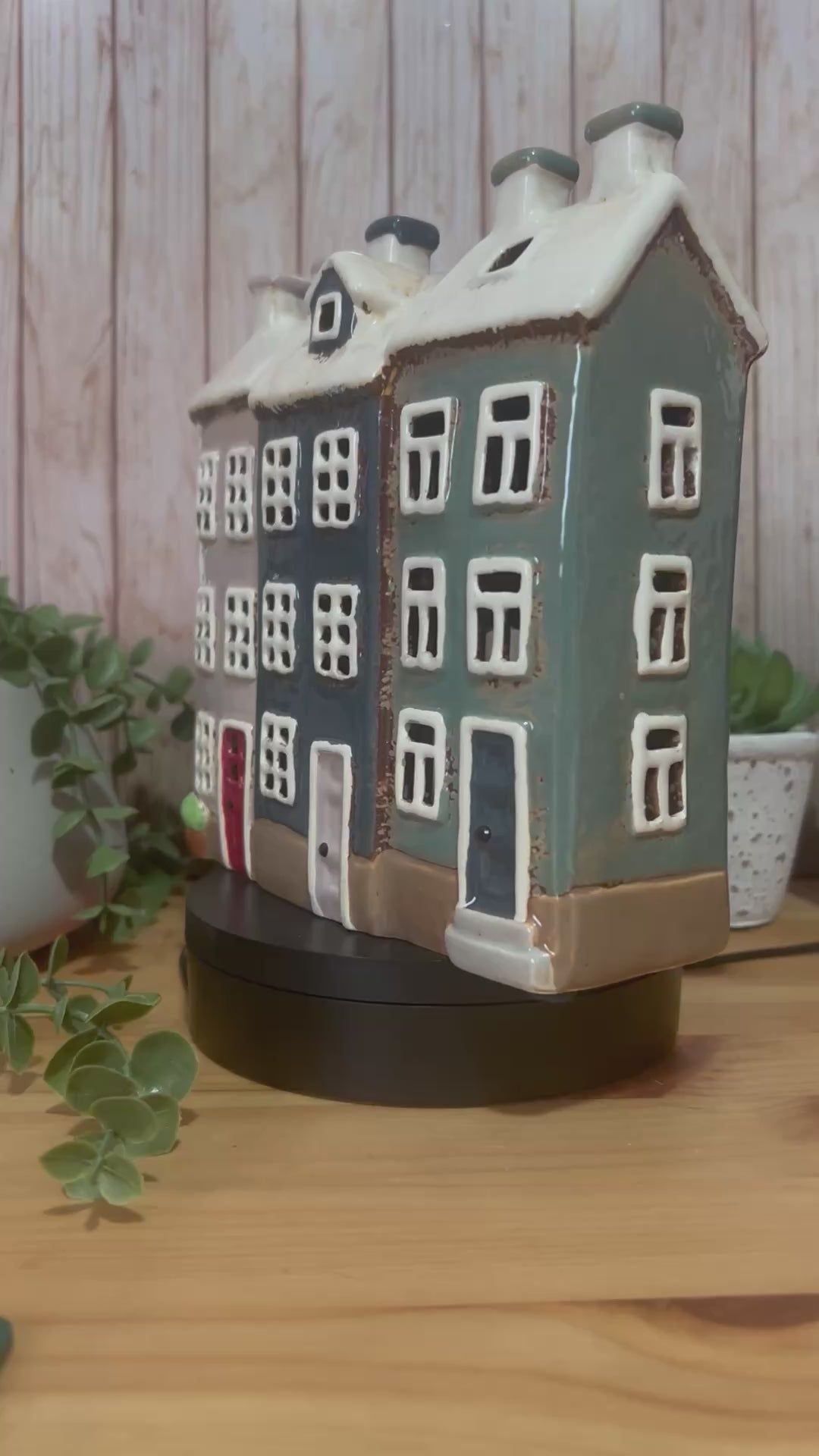 3 House in a Row Glazed Ceramic Tea Light Holder House