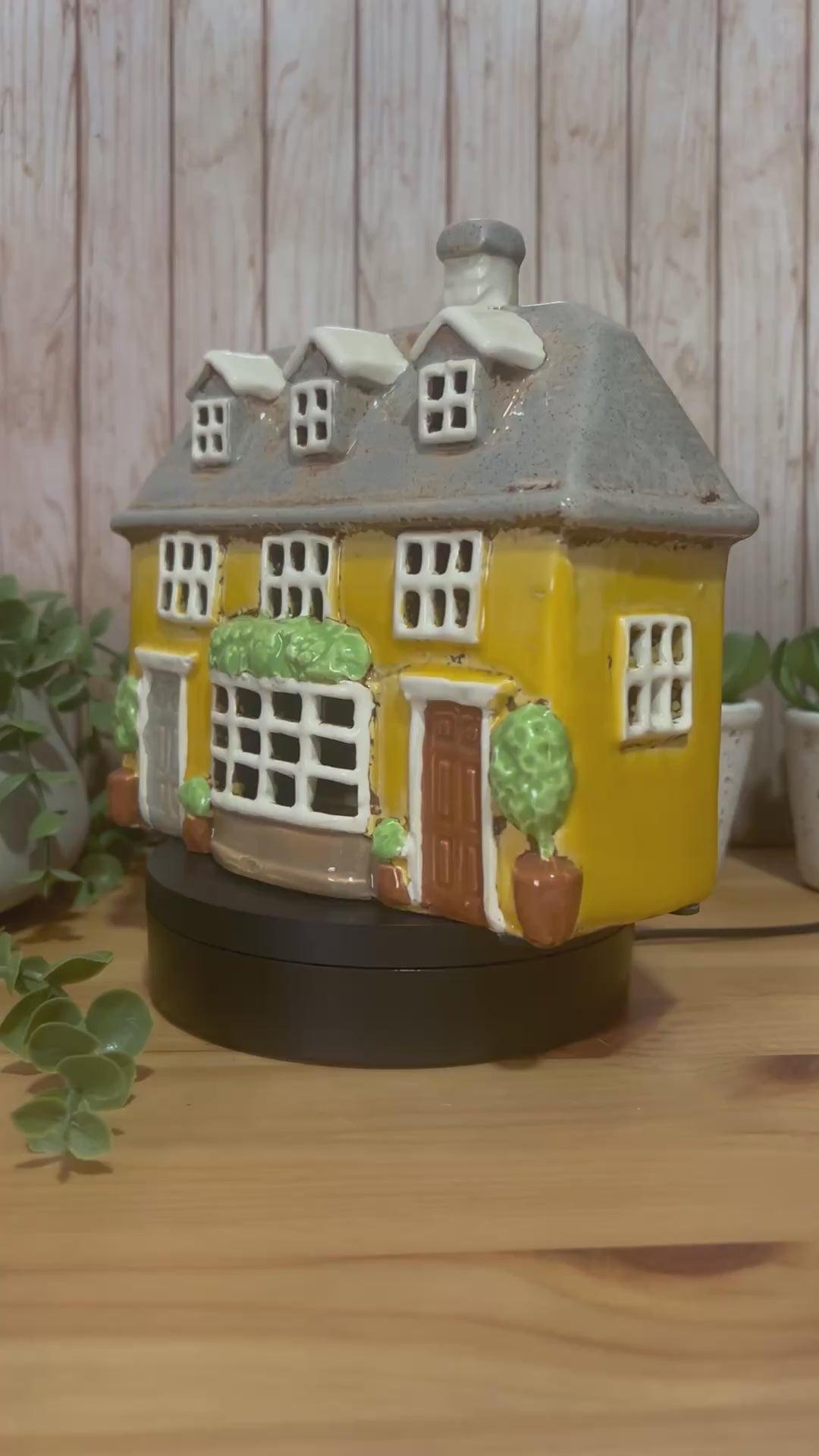 3 Dorma Bay Window Glazed Ceramic Tea Light Holder House